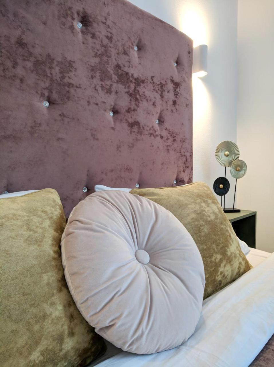 Best One Room Apartments 무카체베 외부 사진