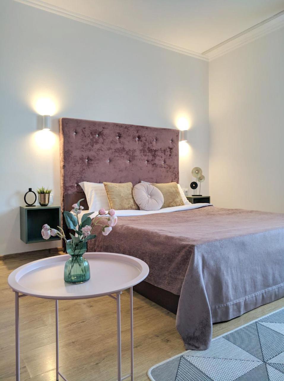 Best One Room Apartments 무카체베 외부 사진